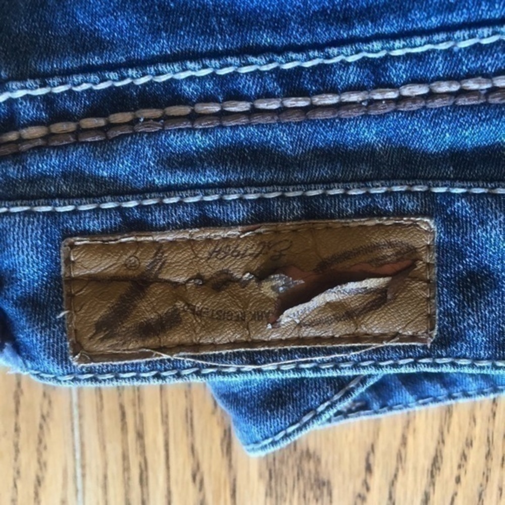 JEANS - Picture 9 of 16
